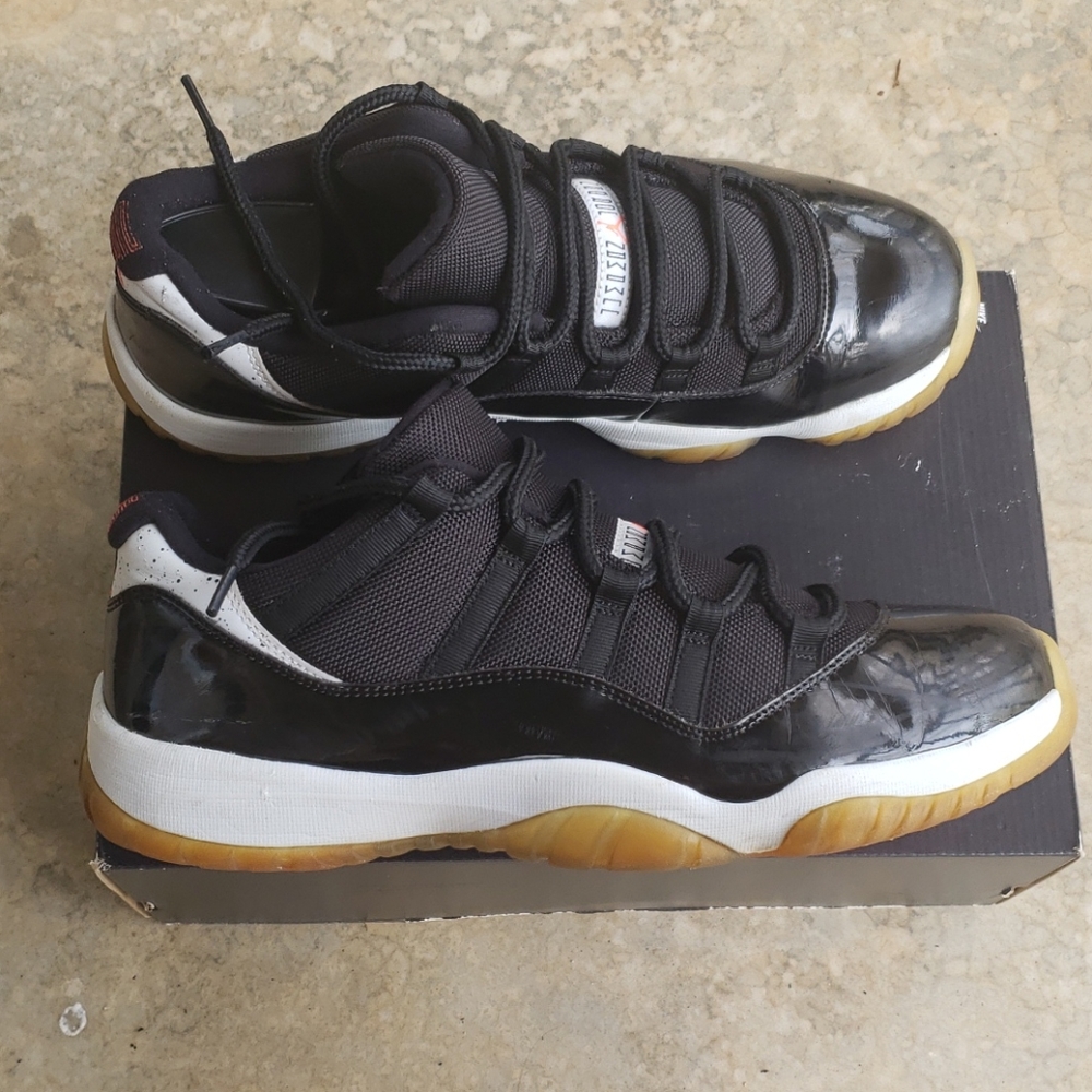 Jordan 11 low Infared